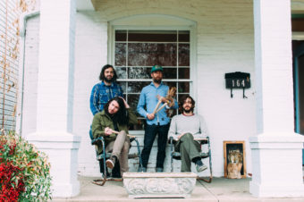 繧｢繝ｼ繝・ぅ繧ｹ繝亥・逵・BitchinBajasBonnyBilly_byJessicaFey_800